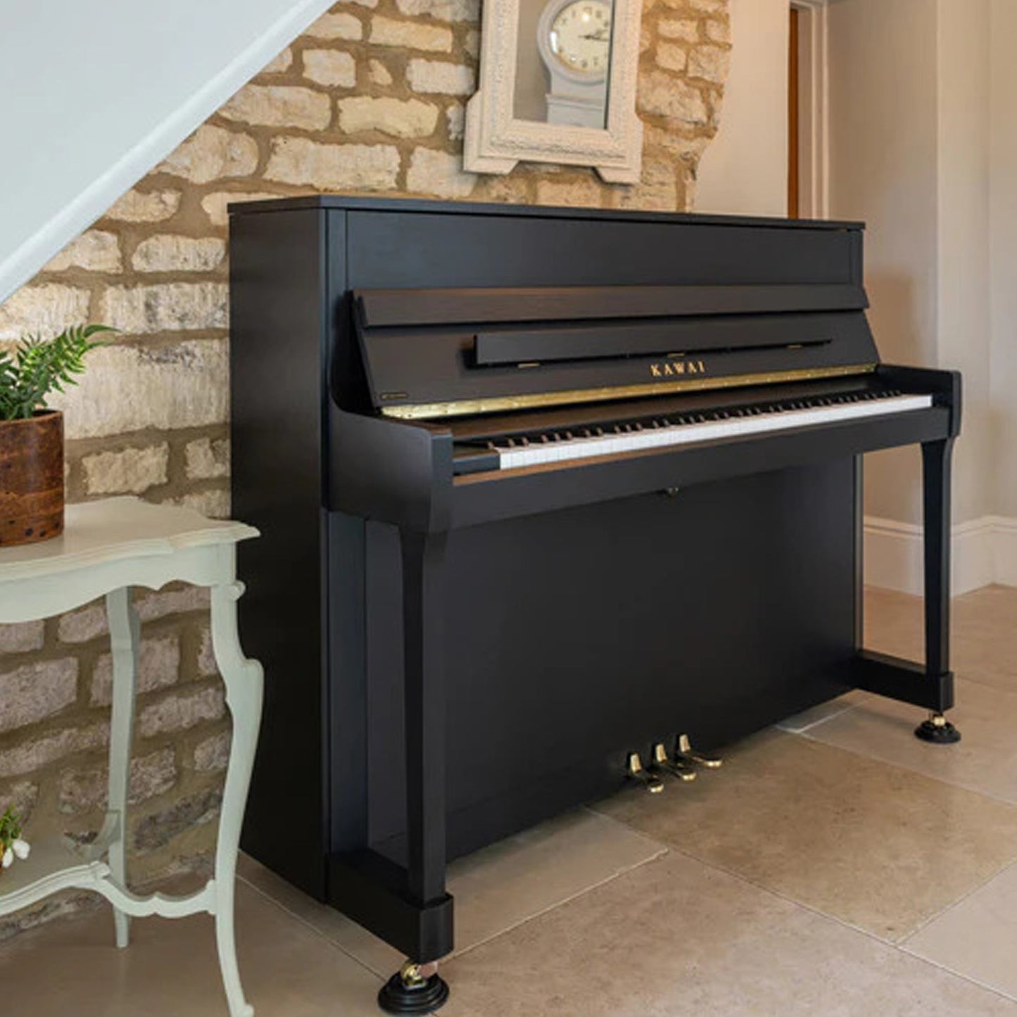 Kawai K-200 Upright Piano With Bench | Ebony Polish