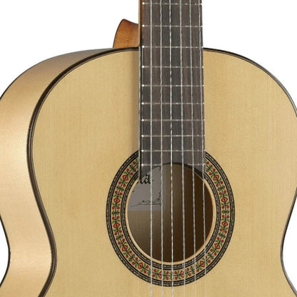 Alhambra 8206 – Flamenco Classical Guitar | Gloss Finish