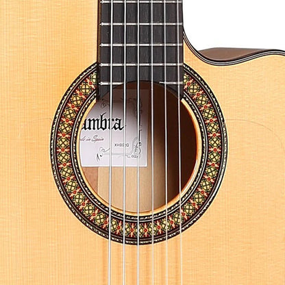Alhambra 6864 – Flamenco Cutaway Electro Guitar | Gloss