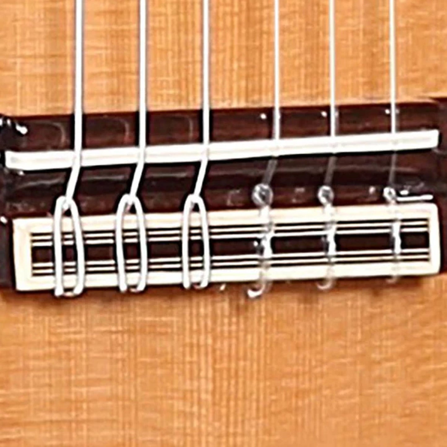 Alhambra 6800 V – Electro Classical Cutaway Guitar | Gloss