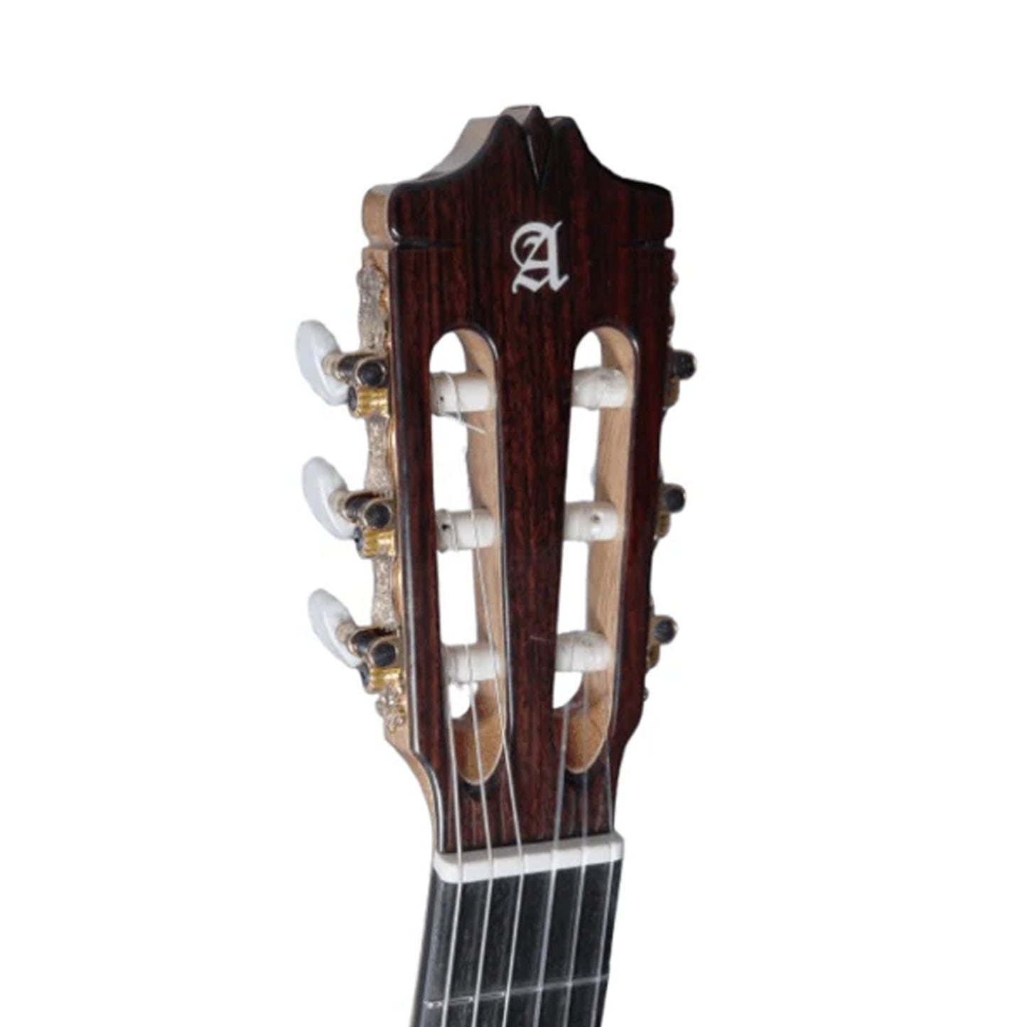 Alhambra 2304 – 7C Classical Guitar | Gloss Finish