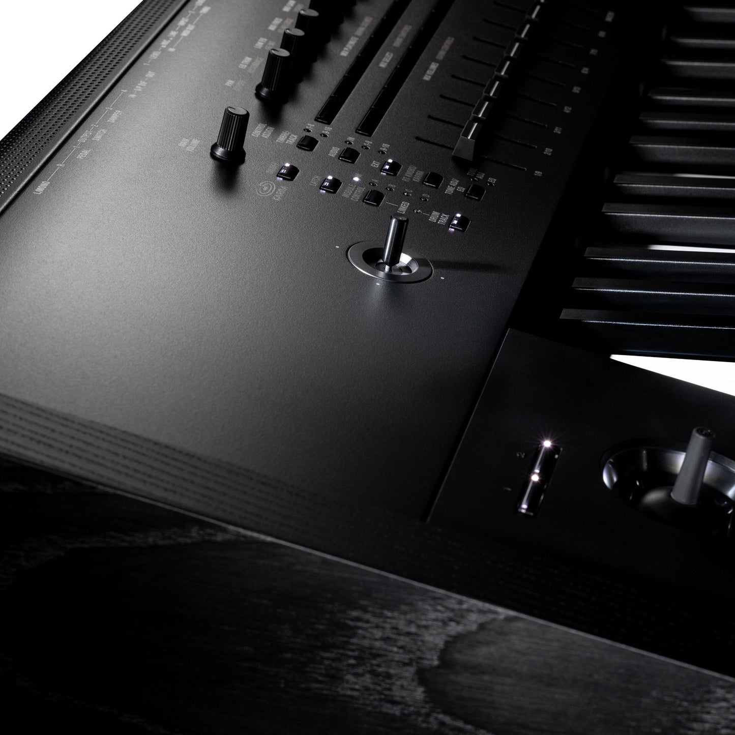 Korg Kronos3-73 Music Workstation | 73 Keys